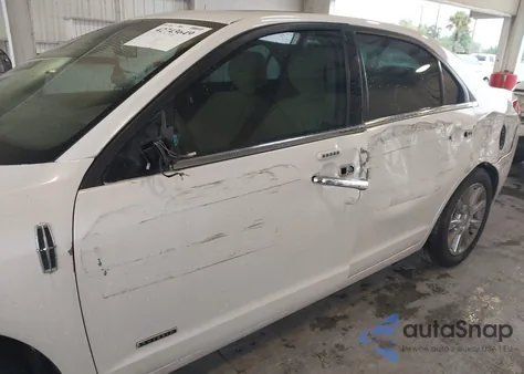 2012 Lincoln Mkz Hybrid from USA, damaged, VIN 3LNDL2L3XCR831371